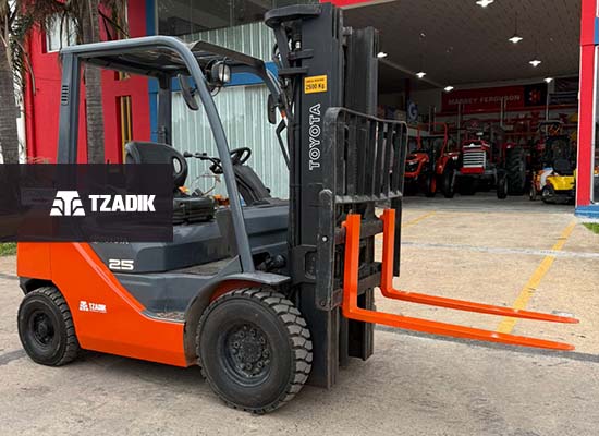 Autoelevador TOYOTA USADO 25 4,7m | 2500kg 2