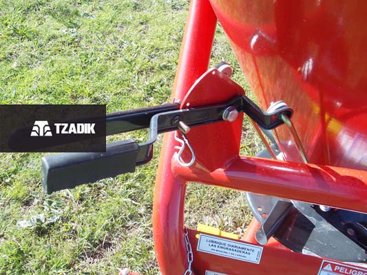 Fertilizadora YOMEL RSP 360 – 3 Puntos 7