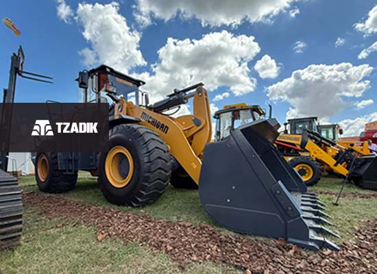 Pala Frontal M130Hd 238Hp Balde De 4,2M 1