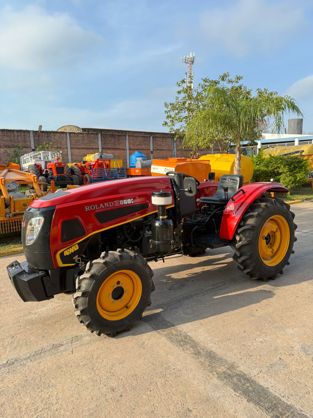 Tractor Roland H060C 4x4 – 60 HP | 0 KM – Año 2024