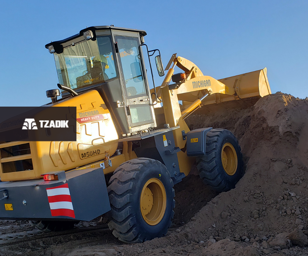 🚜 ¡POTENCIA DISPONIBLE! Pala Frontal Michigan modelo M50HD 2