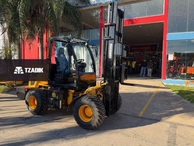 🏗️ ¡STOCK DISPONIBLE! Autoelevador Michigan modelo T25-40