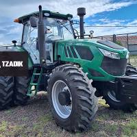 🚜 Tractor Chery by Lion RS 2204 – 220 HP 5