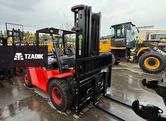 Autoelevador ByLion 70 |7.000kg |Torre Triple | Duales 6