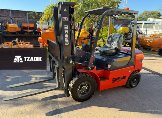 Autoelevador Eléctrico a Batería 100% Litio Michigan E25-45