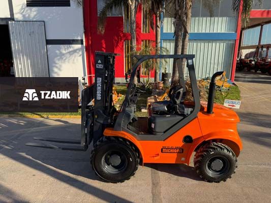 Elevador 3,5 Tn 4,5 Mts 4Wd Lk Todo Terreno 2