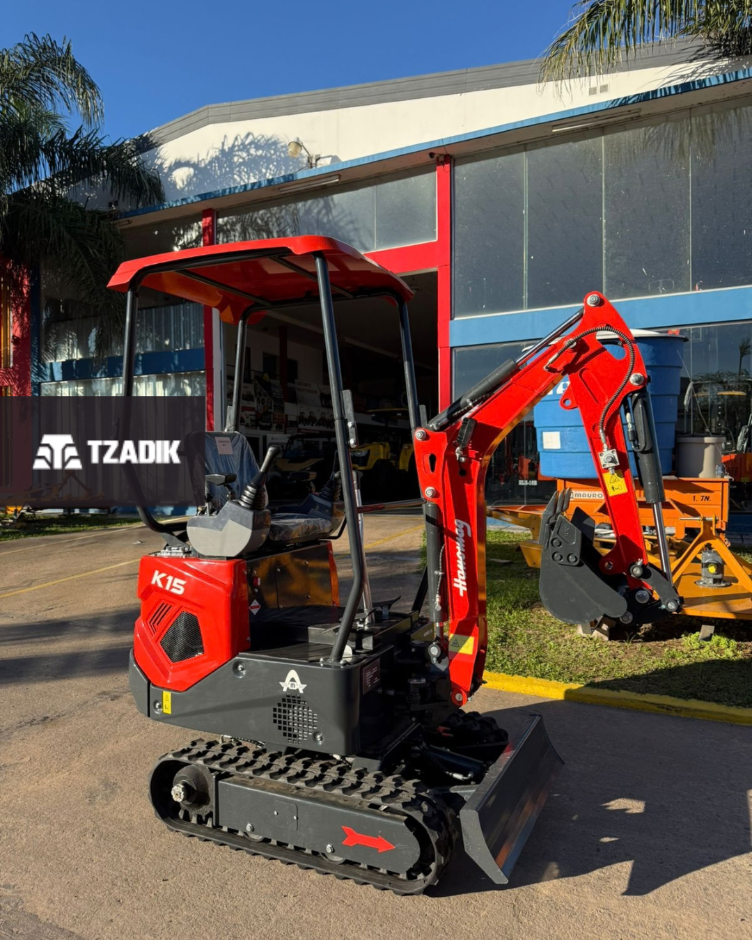 EXCAVADORA BURGER K15 - 1,2 TN COOP DIESEL 10HP 8