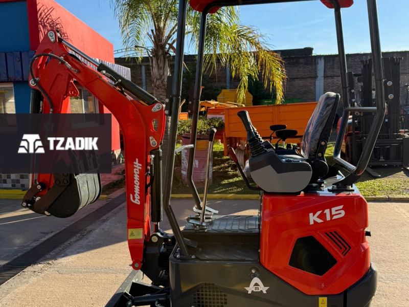 EXCAVADORA BURGER K15 - 1,2 TN COOP DIESEL 10HP 1
