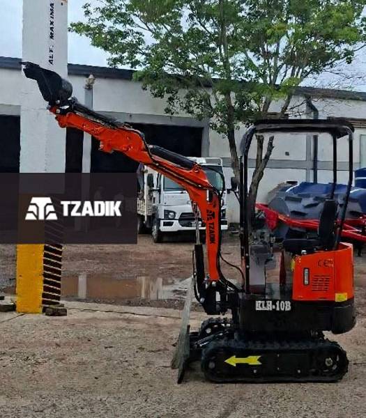 Miniexcavadora De 1T Motor 10Hp Orugas De Goma 3