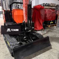 Miniexcavadora De 1T Motor 10Hp Orugas De Goma 6