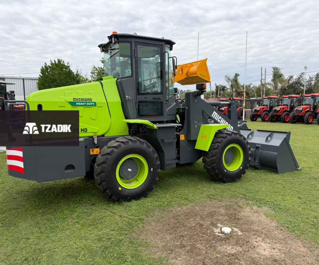 PALA ELECTRICA E55HD - 1,5 Mts (Forrajera) 2.000 Kg c/Cabina con Aire - 53,6 HP