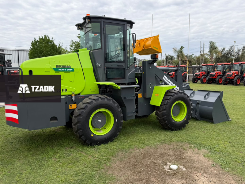 PALA ELECTRICA E55HD - 1,5 Mts (Forrajera) 2.000 Kg c/Cabina con Aire - 53,6 HP 1