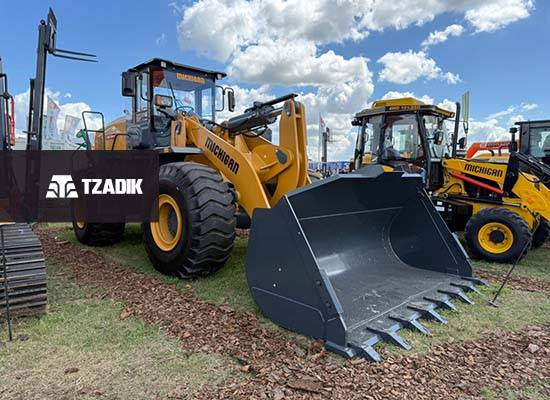 Pala Frontal M130Hd 238Hp Balde De 4,2M 3