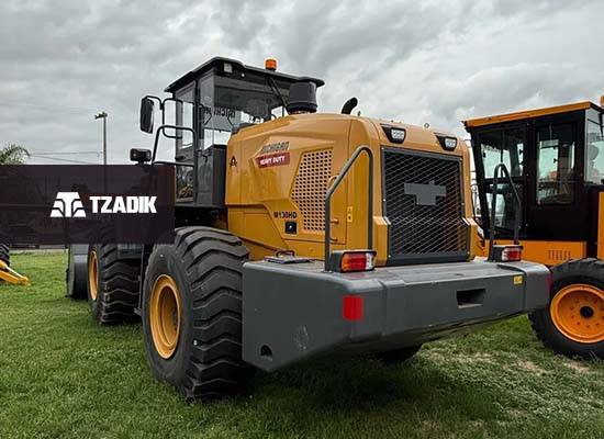 Pala Frontal M130Hd 238Hp Balde De 4,2M 5