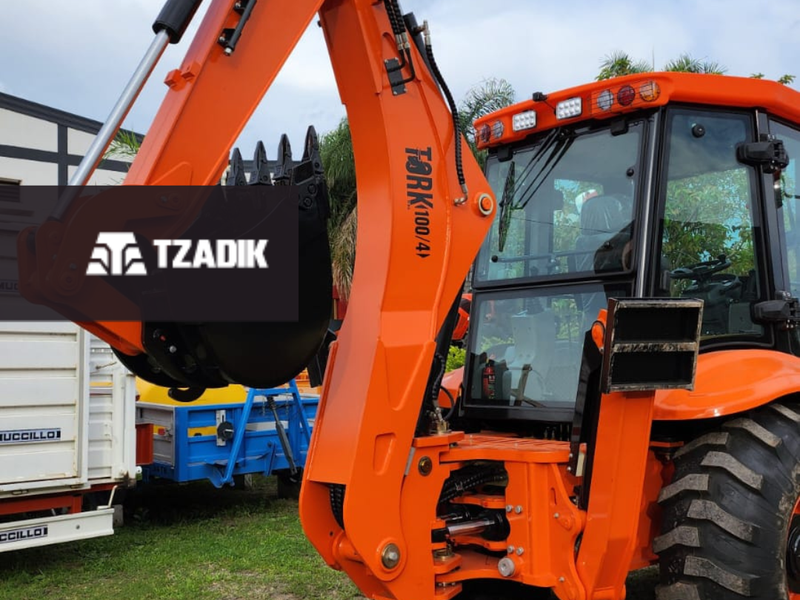 Retropala TORK 100/4 - Tu Aliada en el Campo 6