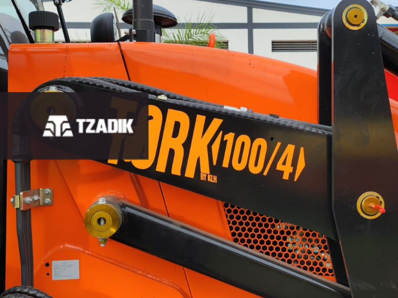 Retropala TORK 100/4 - Tu Aliada en el Campo 4