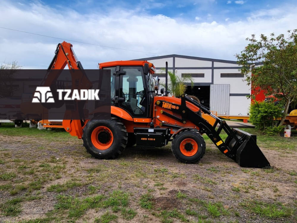 Retropala TORK 100/4 - Tu Aliada en el Campo