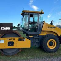 Rodillo compactador pata de cabra XCMG XS123H 2