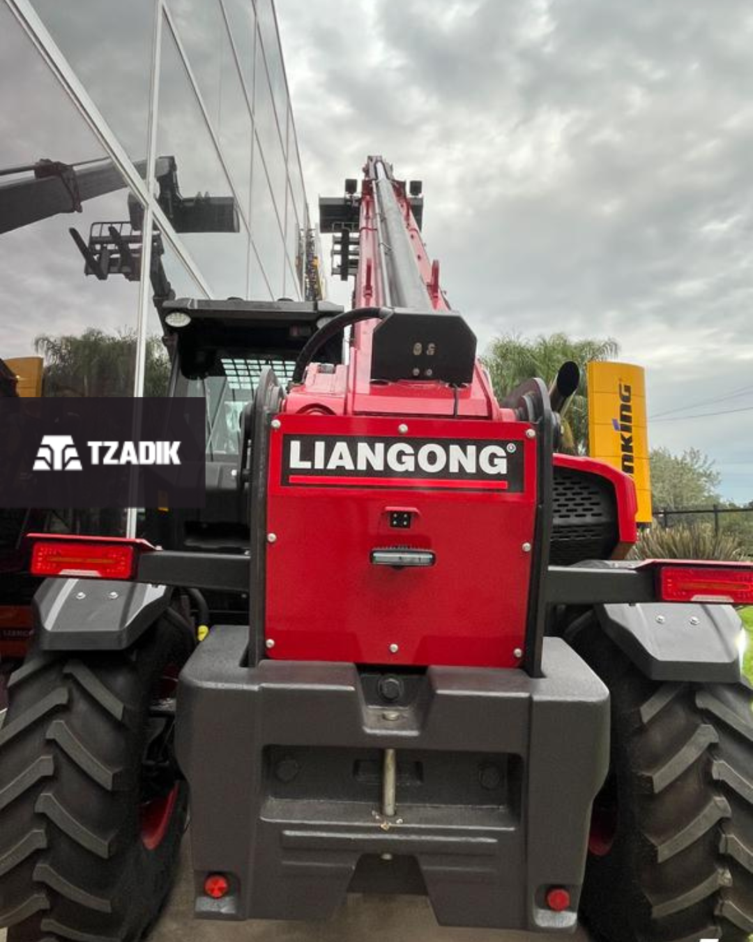TELEHANDLER LIANGONG TH418 2