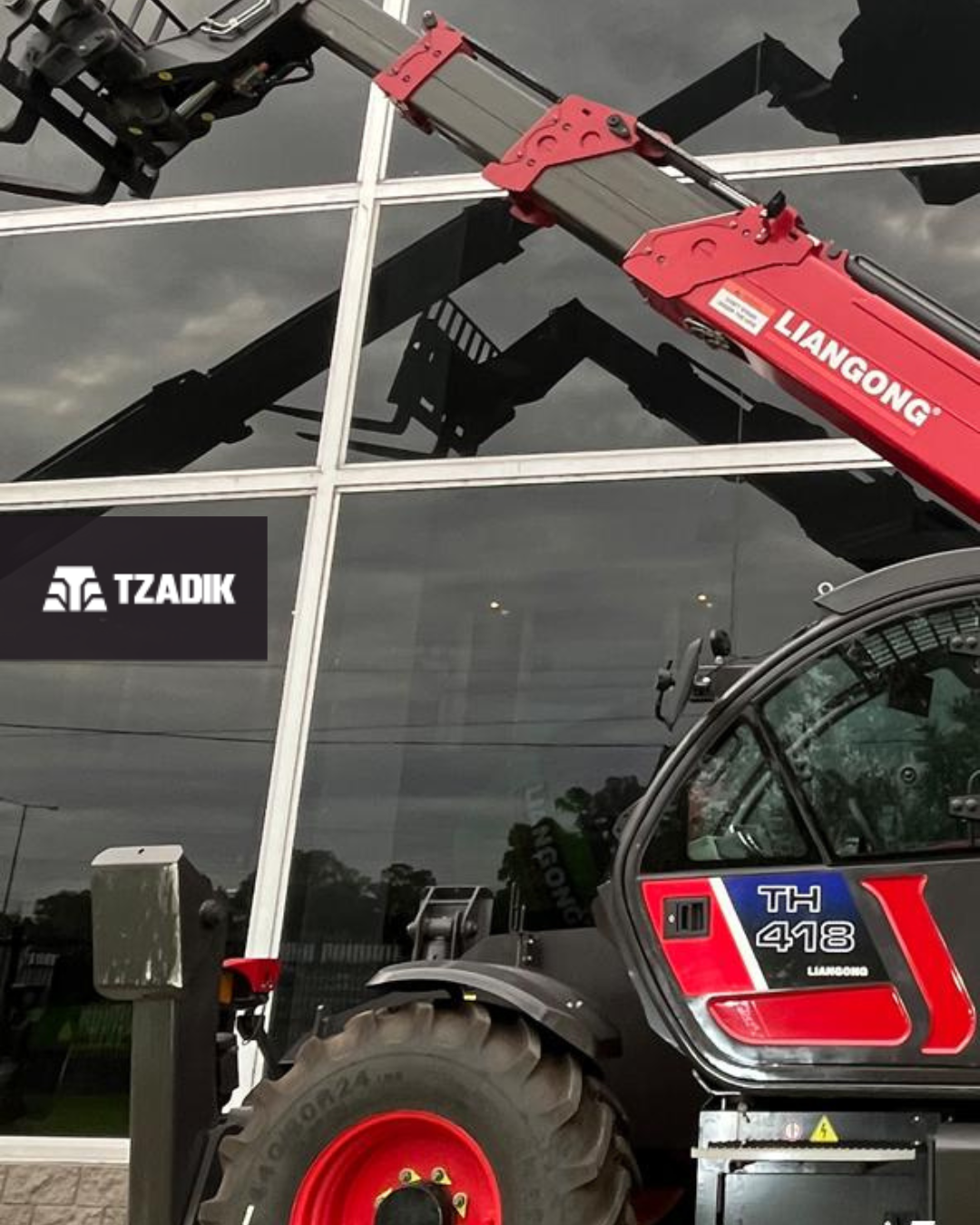 TELEHANDLER LIANGONG TH418 3