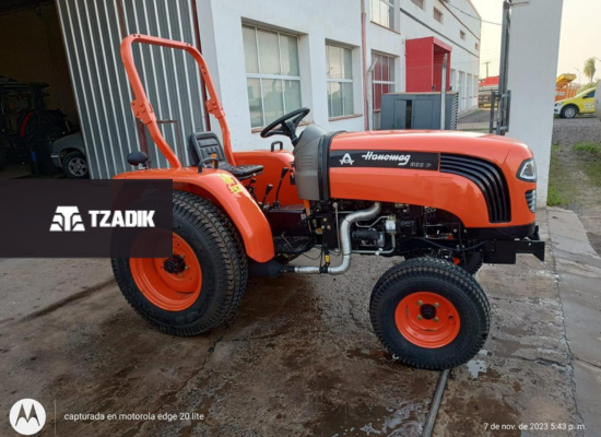 Tractor Hanomag 300P Parquero 2
