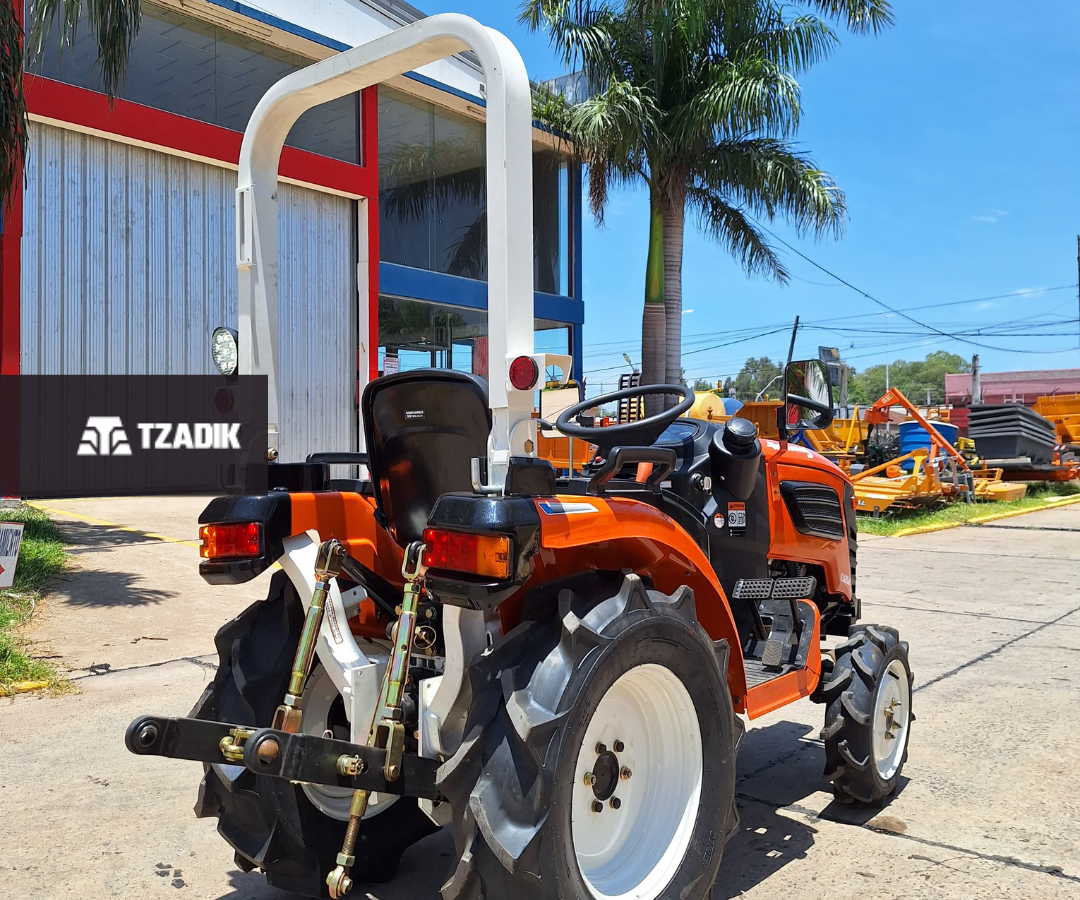 TRACTOR HANOMAG KA 254 - 25HP - 4WD - Agrícola 3
