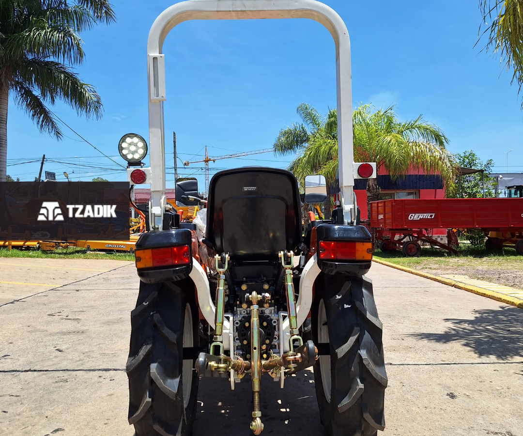 TRACTOR HANOMAG KA 254 - 25HP - 4WD - Agrícola 5