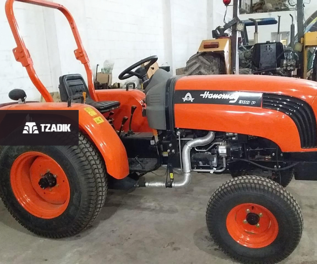 Tractor Hanomag STARK 300P - 25HP - 2WD - Parquero 3