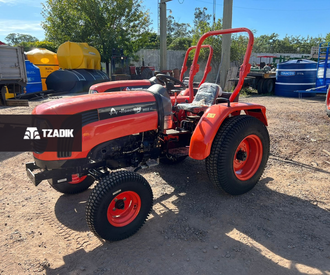 Tractor Hanomag STARK 300P - 25HP - 2WD - Parquero 2