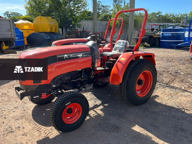 Tractor Hanomag STARK 300P - 25HP - 2WD - Parquero 2