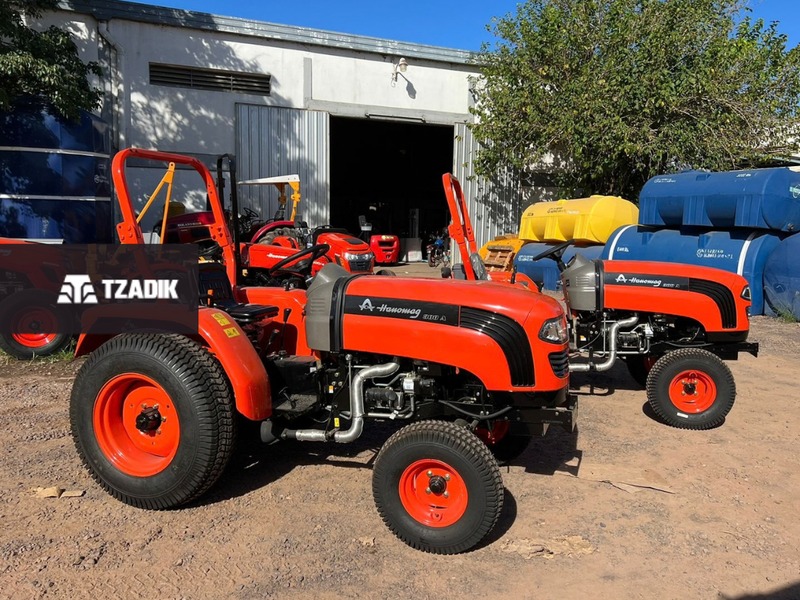 Tractor Hanomag STARK 300P - 25HP - 2WD - Parquero 4