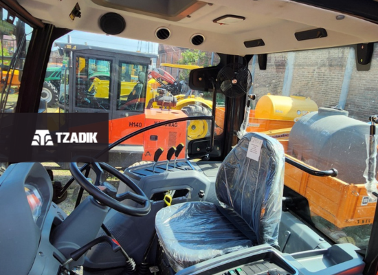 Tractor Hanomag Stark 800 con cabina 14