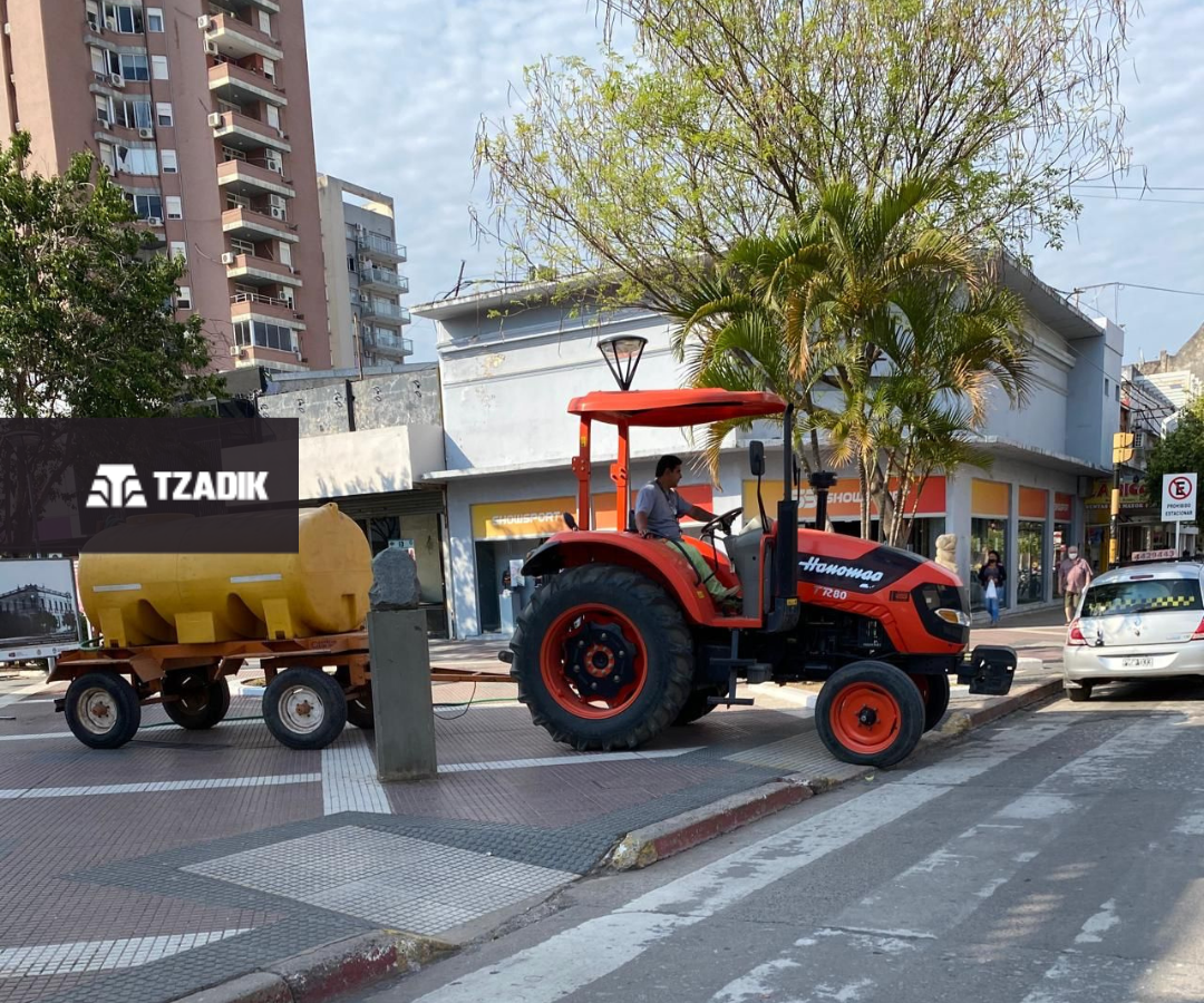 Tractor Hanomag TR80 - 80HP 2WD Agrícola ROPS 3