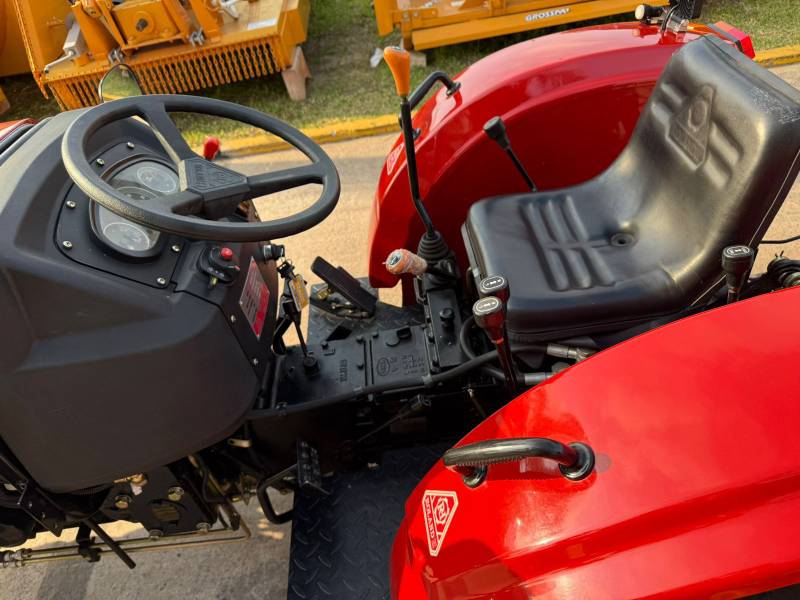 Tractor Roland H060C 4x4 – 60 HP | 0 KM – Año 2024 5